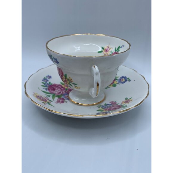 Vintage Rosina Bone China Teacup and Saucer Set Floral Pattern Gold Trim Made in - Picture 9 of 10